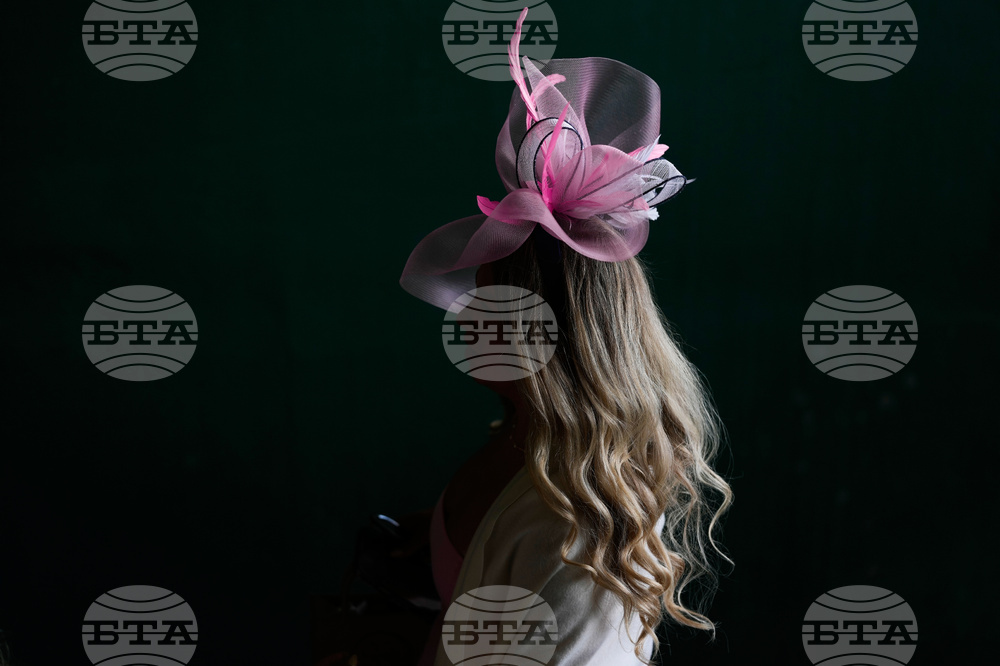 Kentucky Oaks Horse Racing