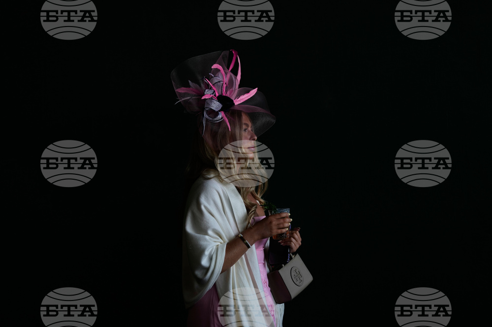 Kentucky Oaks Horse Racing