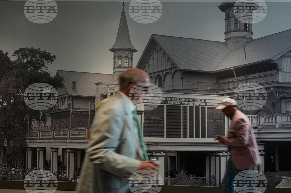 Kentucky Oaks Horse Racing