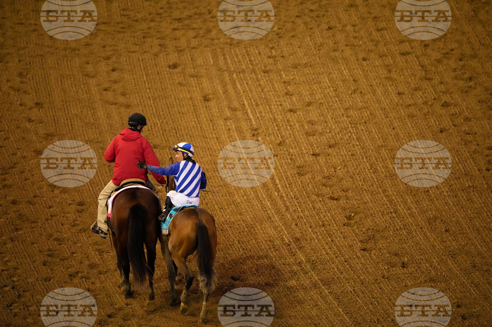 Kentucky Oaks Horse Racing