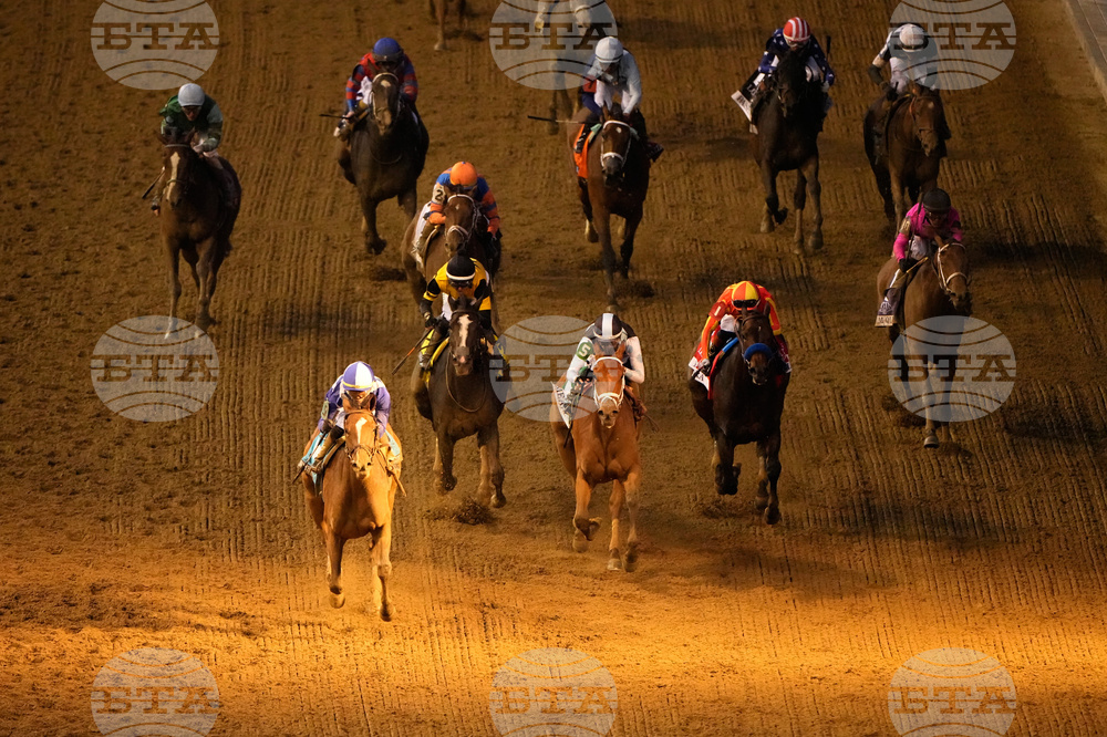 Kentucky Oaks Horse Racing