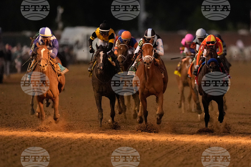 Kentucky Oaks Horse Racing