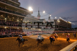 APTOPIX Kentucky Oaks Horse Racing