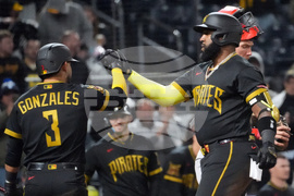 Reds Pirates Baseball