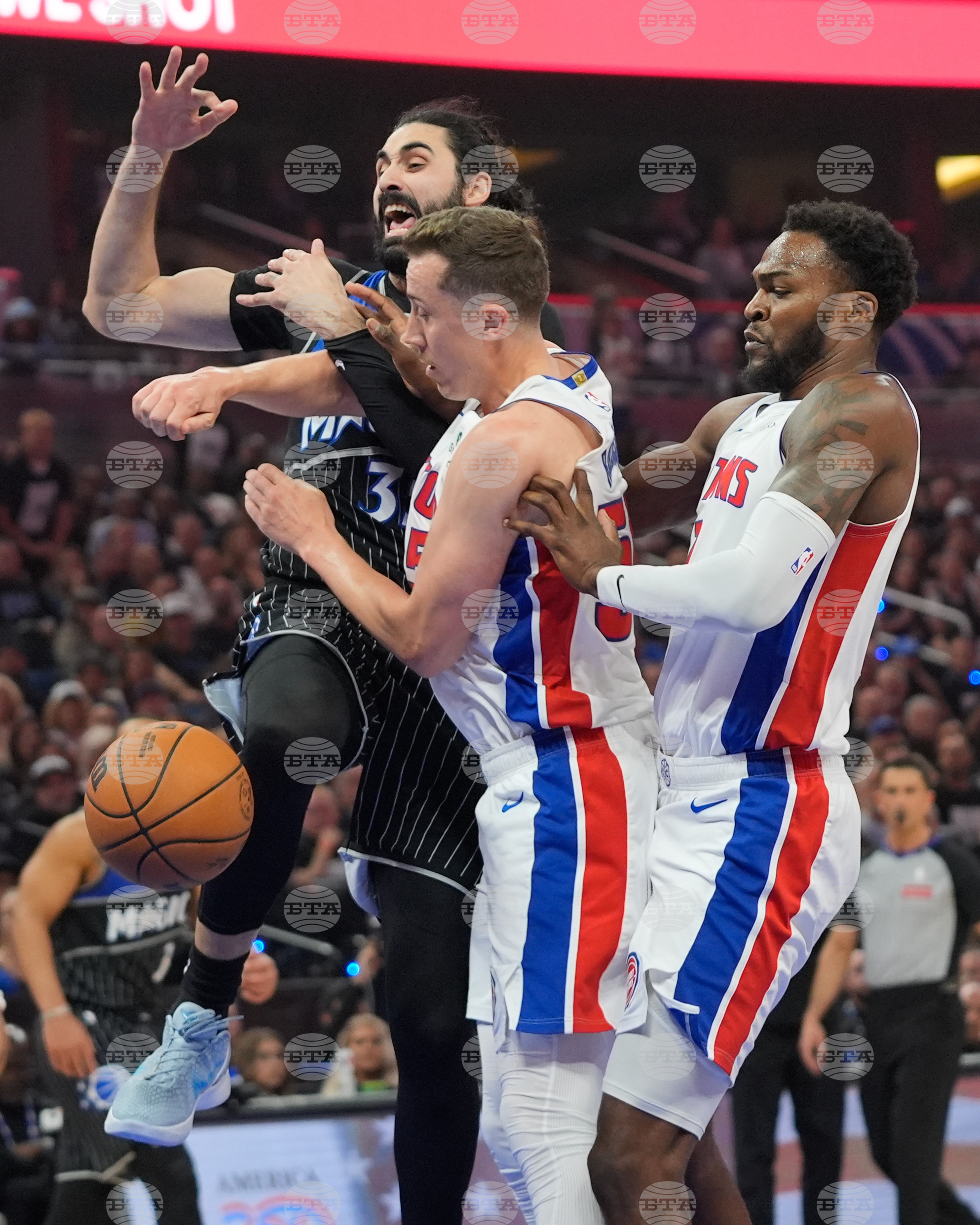 Pistons Magic Basketball