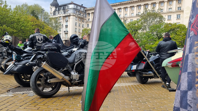 Мотосезон 2026 беше открит в София с тържествен водосвет и призив за спазване на Закона за движение по пътищата 