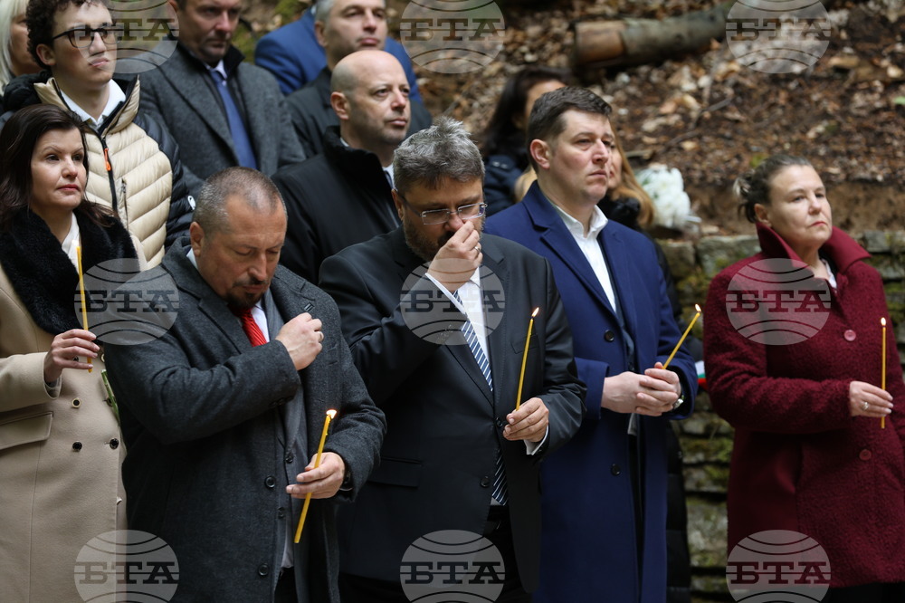 Панагюрище - местност „Оборище“ - 150 години от избухването на Априлското въстание - всенародно поклонение