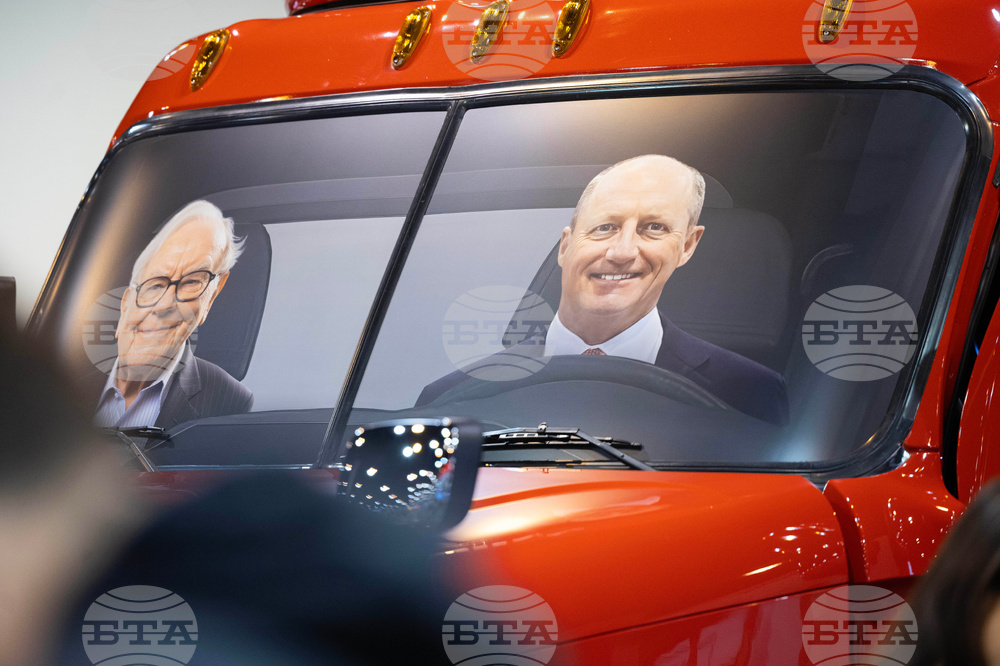 Berkshire Hathaway Shareholders