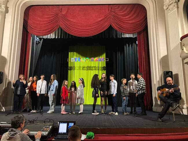 Много емоции донесе традиционният Великденски фестивал „Пеещо яйце” в Ловеч