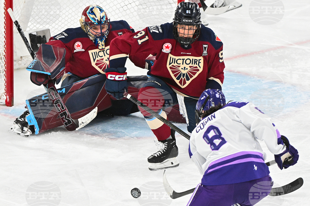 PWHL Frost Victoire Hockey