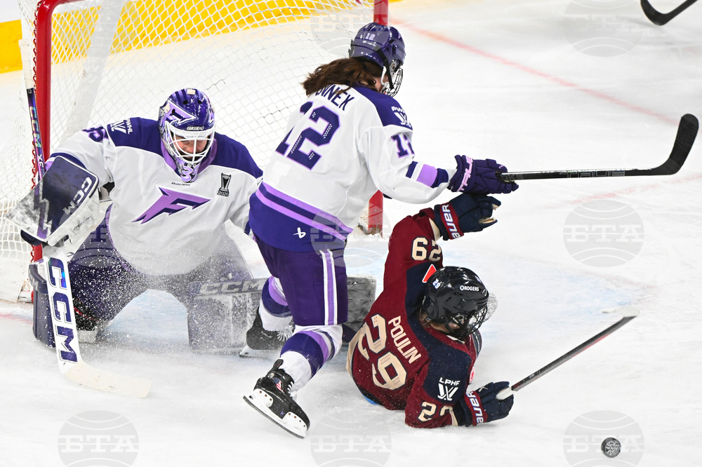 PWHL Frost Victoire Hockey