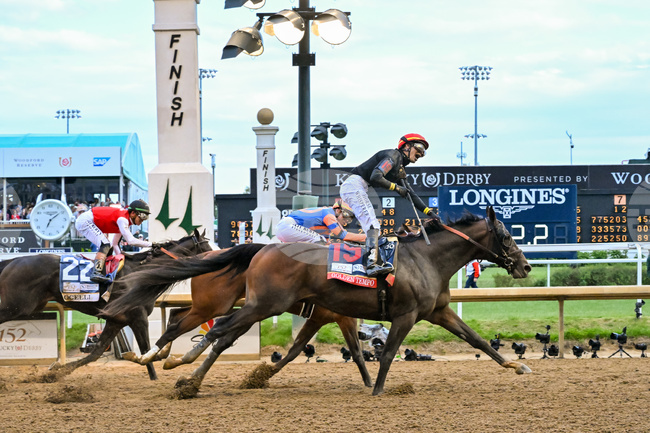 Longines Kentucky Oaks and 152nd Kentucky Derby