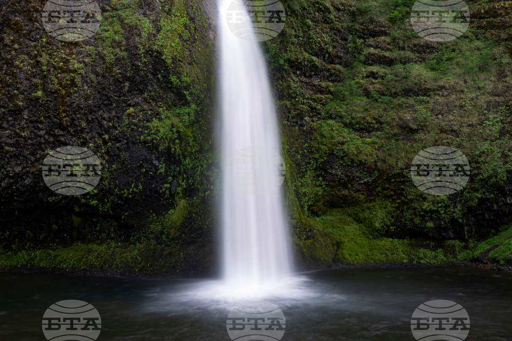 Oregon Daily Life Waterfalls