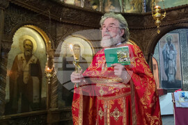 Търговище - храм „Св. Йоан Рилски“ - неделна служба