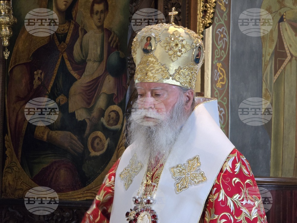 Троян - Ловчански митрополит Гавриил - света литургия