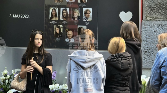Съдията по делото за масовото убийство в белградско училище се аргументира защо е наложил строга присъда за родителите на малолетния извършител 