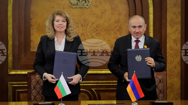 Bulgarian President, Armenian PM Sign Strategic Partnership Declaration