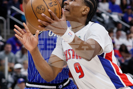 Magic Pistons Basketball