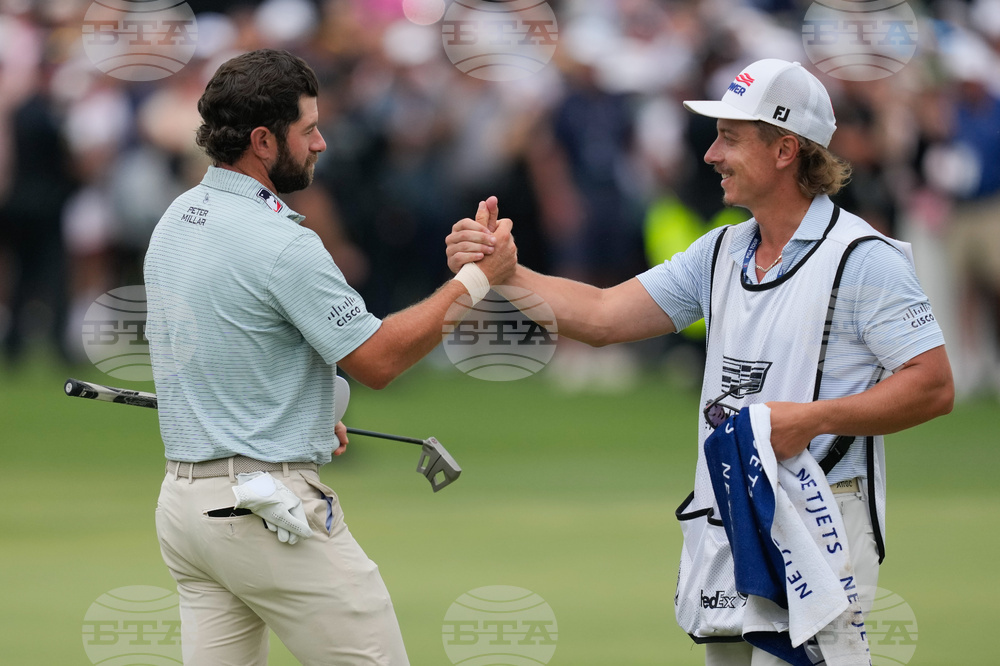 APTOPIX Cadillac Championship Golf