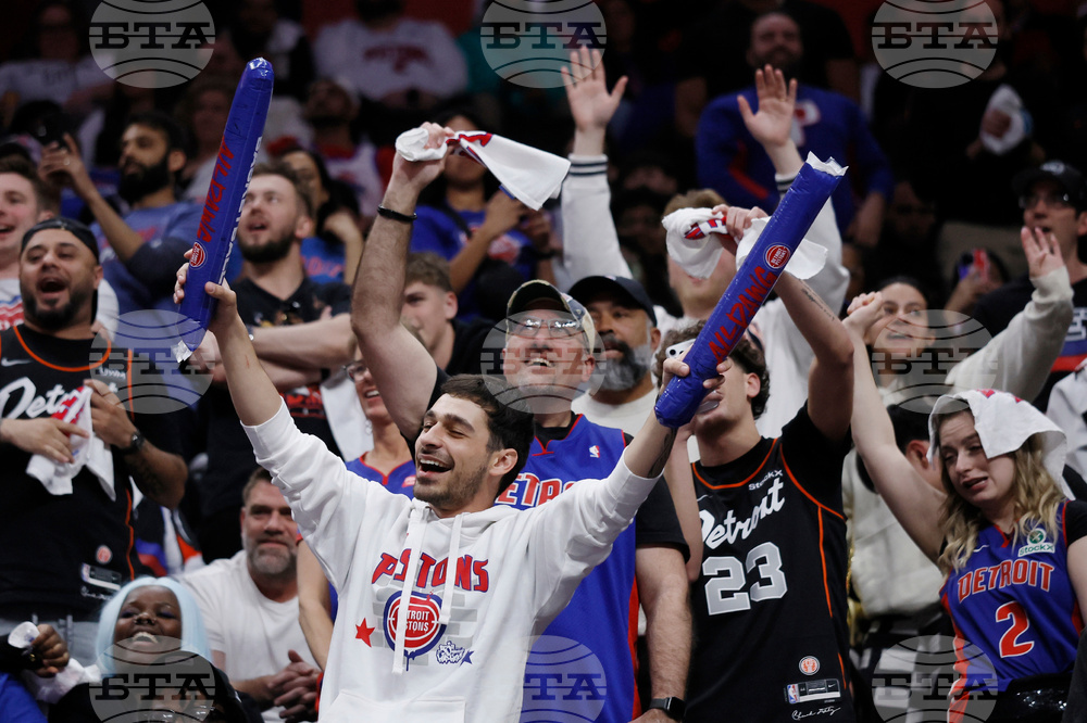Magic Pistons Basketball
