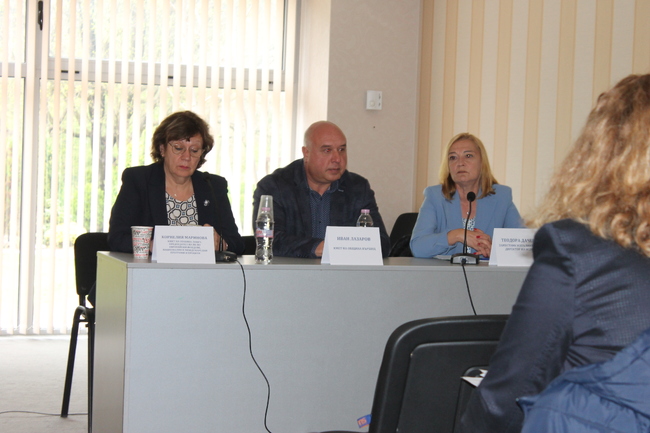 Община Ловеч: Кметът на Ловеч участва в заседание на Постоянната комисия по европейските фондове на НСОРБ във Вършец