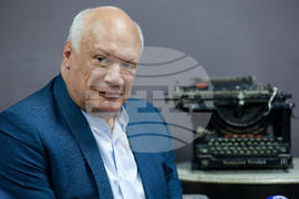 Ерик-Еманюел Шмит - интервю