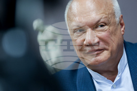 Ерик-Еманюел Шмит - интервю