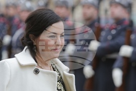 Посланик - Байя Бенсмаил - акредитивни писма