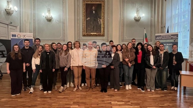 Търговската гимназия в Свищов бе домакин на тридневен форум за обмен на добри практики в образованието