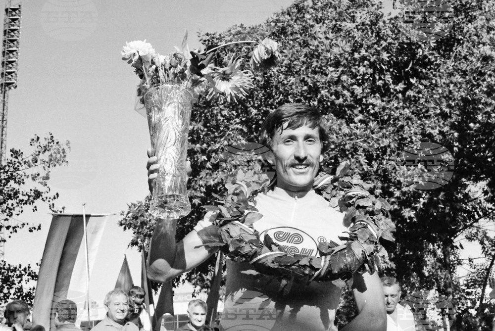 Giro d'Italia Will Boost Tourism, Development of Cycling in Bulgaria, Says Former Cyclist Nencho Staykov