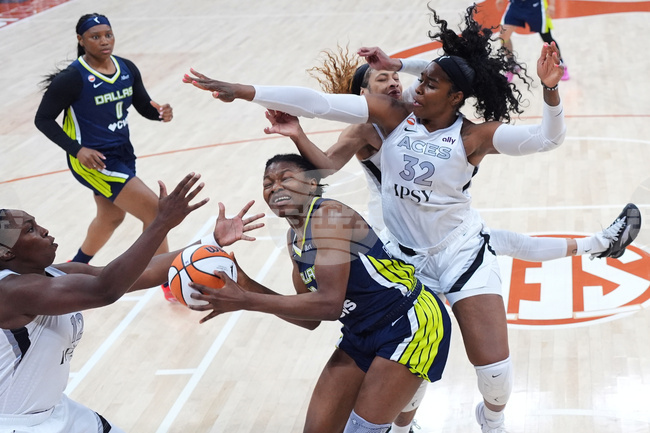 APTOPIX Aces Wings Basketball
