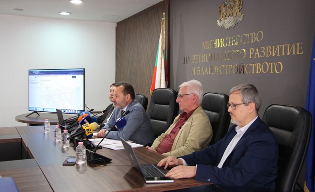 МРРБ: Информационната система за републиканската пътна мрежа на България вече съдържа данни за договори за общо почти 6 млрд. евро