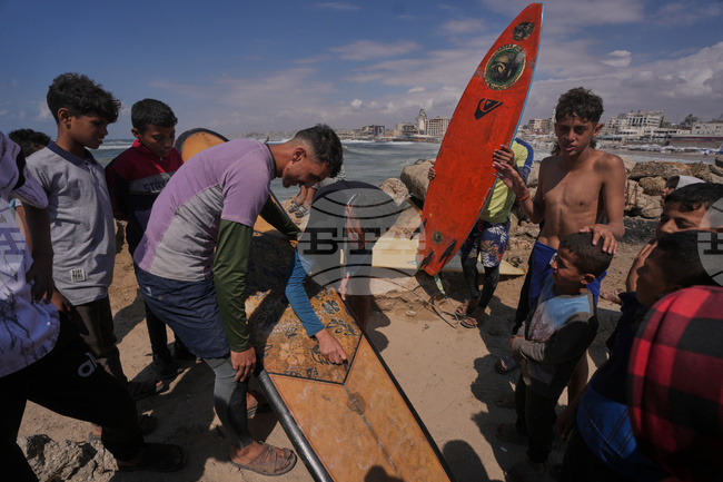 APTOPIX Israel Palestinians Gaza Surf