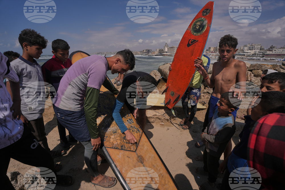 APTOPIX Israel Palestinians Gaza Surf
