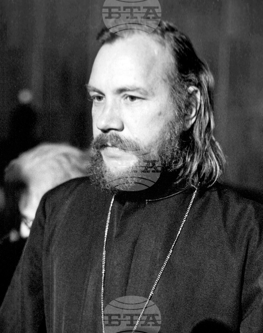 Отец Боян Саръев - църковен деец
