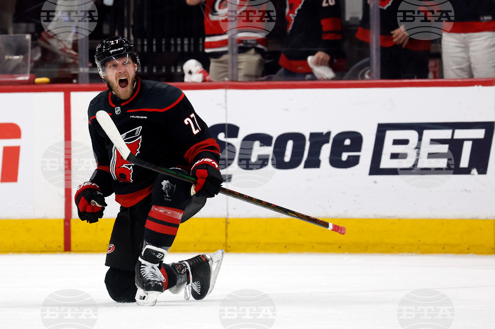 Flyers Hurricanes Hockey