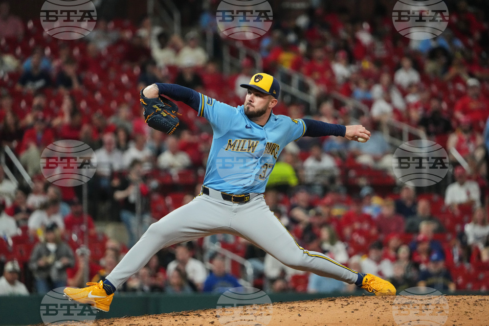 Brewers Cardinals Baseball