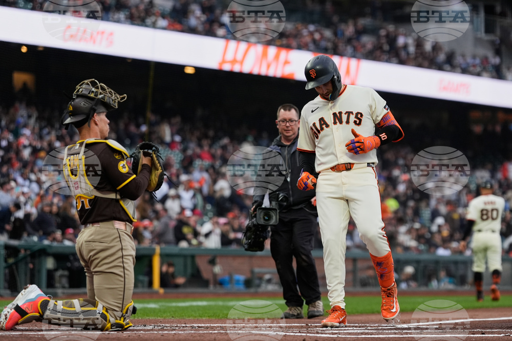 Padres Giants Baseball