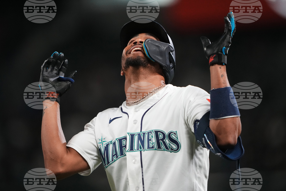 Braves Mariners Baseball