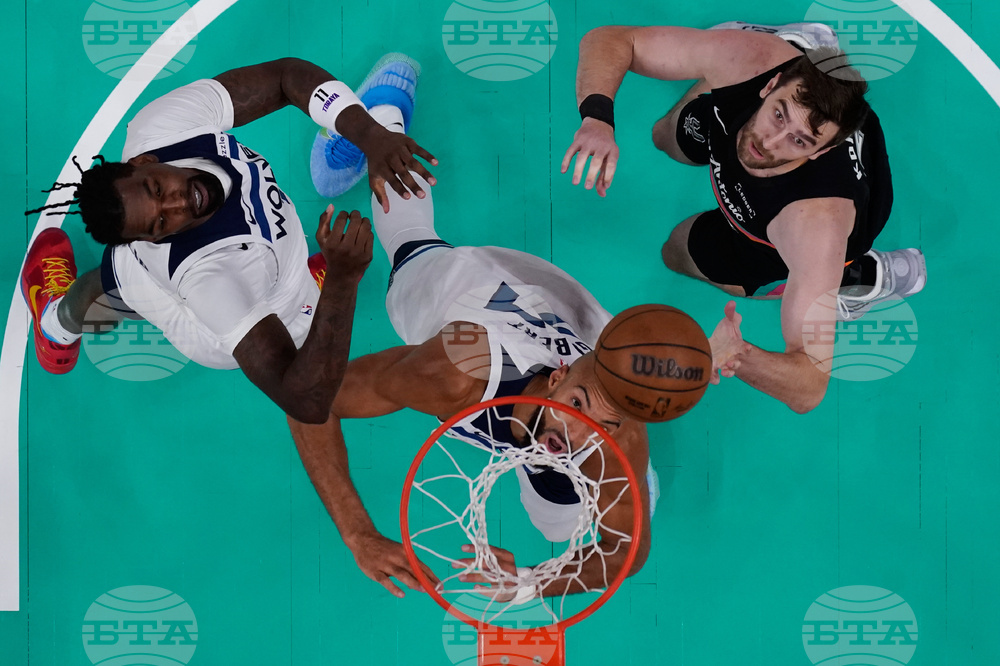 Timberwolves Spurs Basketball