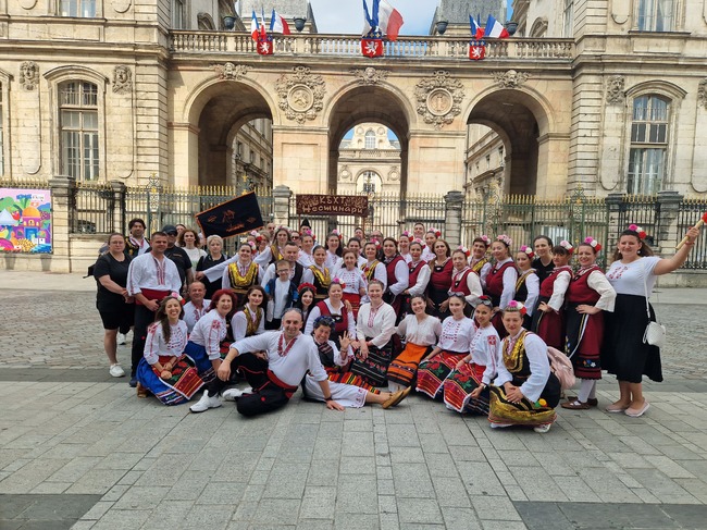 Berlin-Based Nestinari Dance Club to Perform at Munich Festival