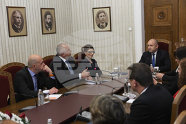 Румен Радев - ГЕРБ-СДС - консултации