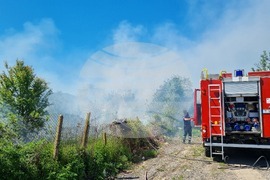 Село Разбойна - пожар - гасене