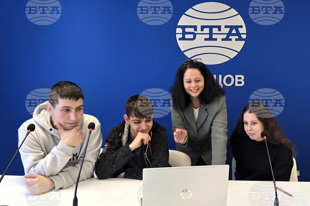 Национален пресклуб на БТА Свищов - СУ „Цветан Радославов“ - ученици - посещение