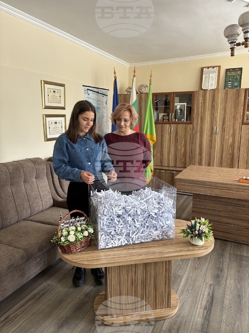 Община Берковица разигра томбола с награда за коректен данъкоплатец и подари ваучер за 500 евро