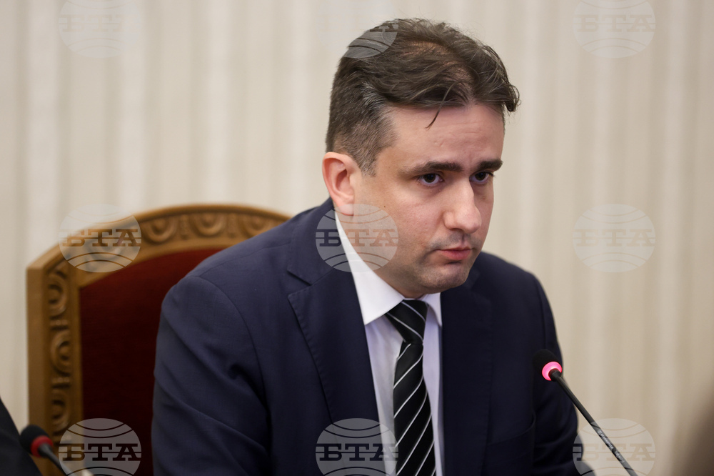 Президент - „Демократична България " - консултации - Божидар Божанов