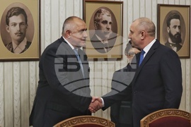 Румен Радев - ГЕРБ-СДС - консултации