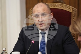 Румен Радев - ГЕРБ-СДС - консултации