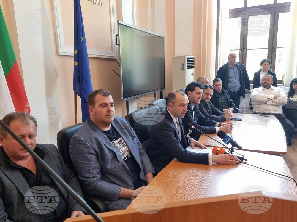 Земеделци и институции обсъждат щетите по овошките в Кюстендилско