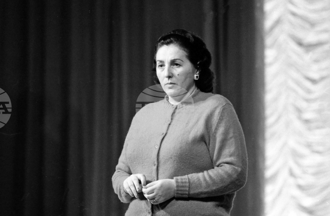 Гена Димитрова - оперна певица сопрано